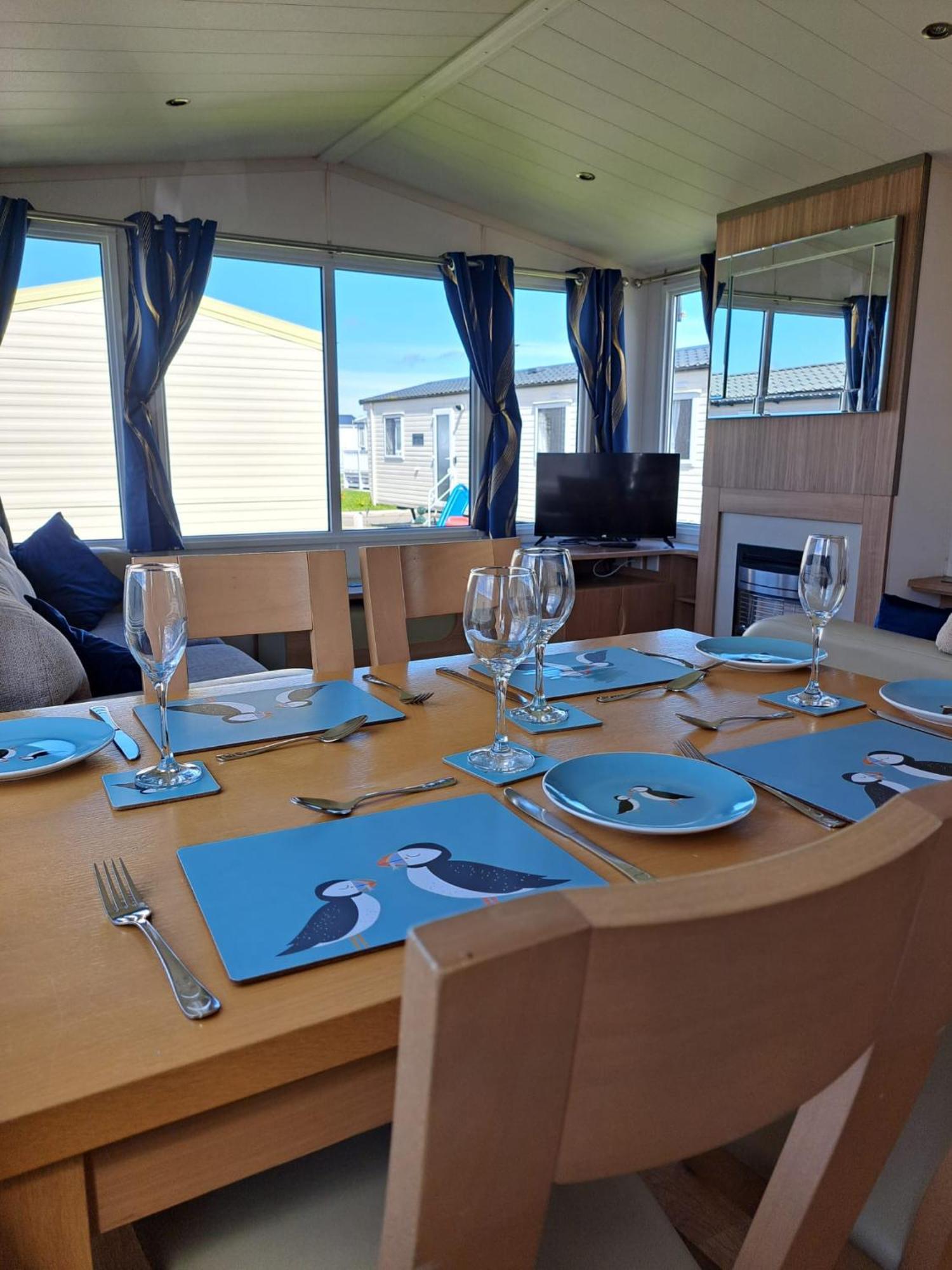 Lyons Robin Hood Caravan Rhyl Sbw 26 Luaran gambar